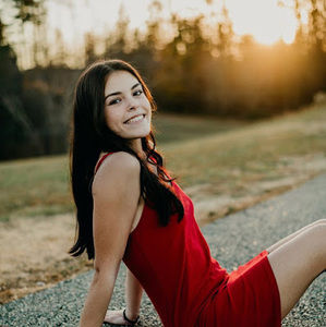 Meet your Posher, Haley